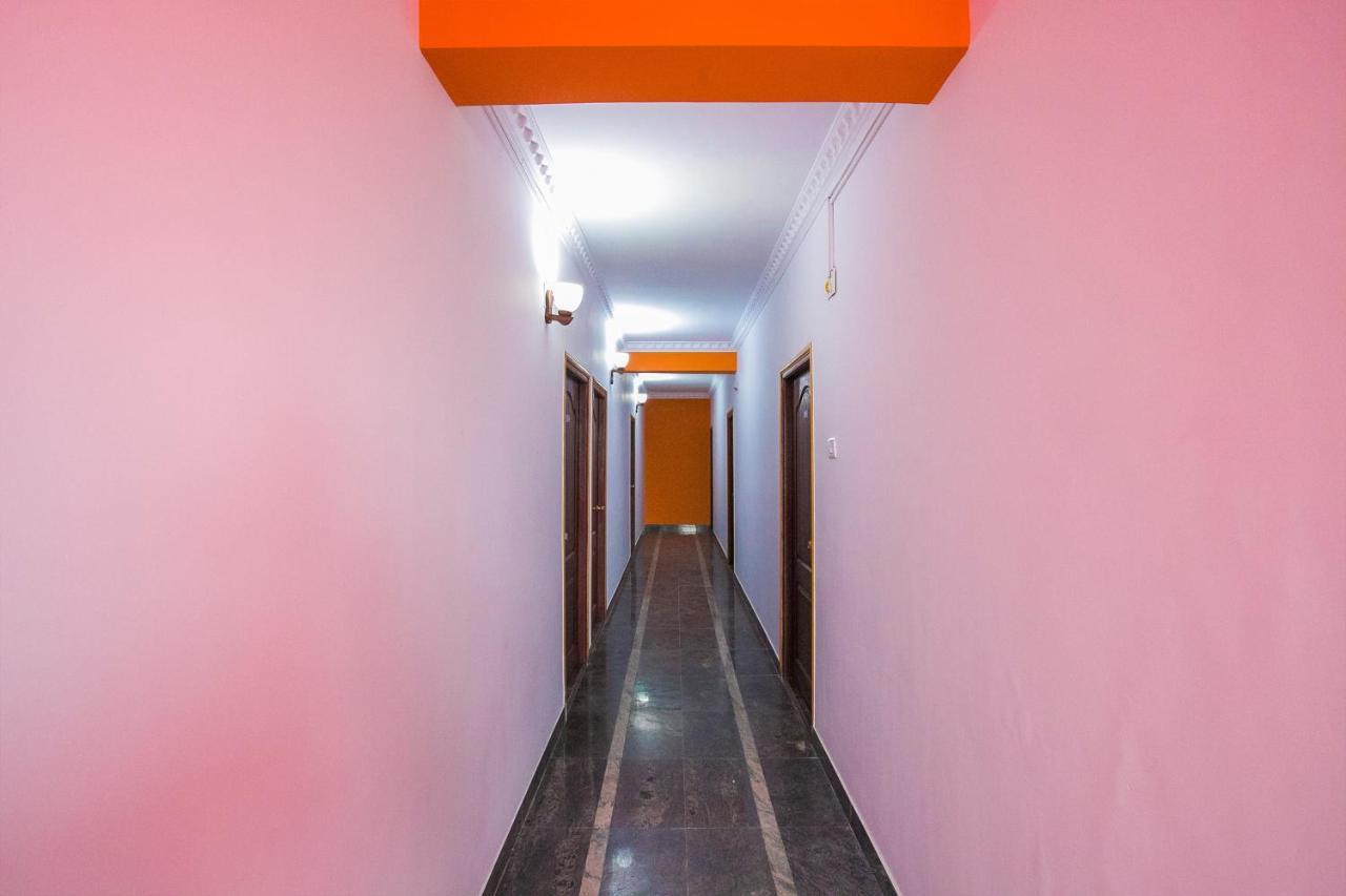 OYO 16123 Chandana Deluxe Bangalore Bagian luar foto