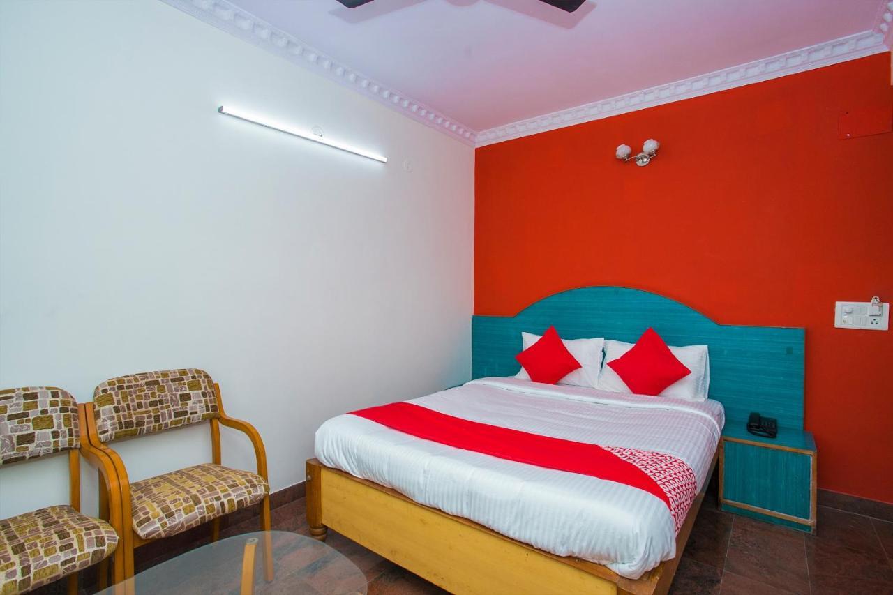 OYO 16123 Chandana Deluxe Bangalore Bagian luar foto