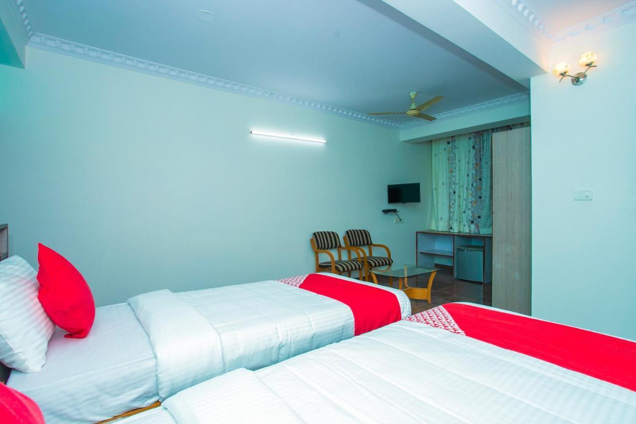 OYO 16123 Chandana Deluxe Bangalore Bagian luar foto